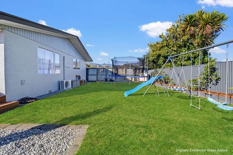 Photo of property in 2/127 Parkers Road, Tahunanui, Nelson, 7011