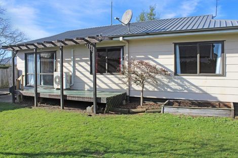 Photo of property in 1/74 Aorangi Road, Bryndwr, Christchurch, 8053