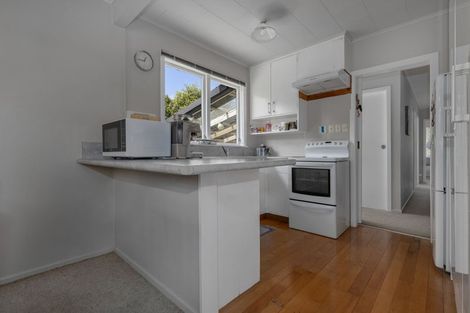 Photo of property in 5 Puriri Road, Waikanae, 5036