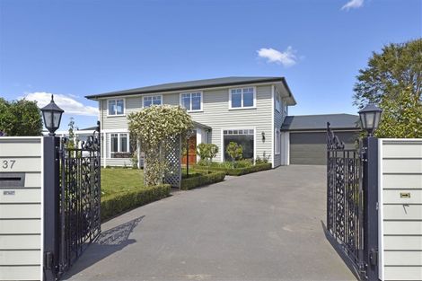 Photo of property in 37 Elba Crescent, Halswell, Christchurch, 8025