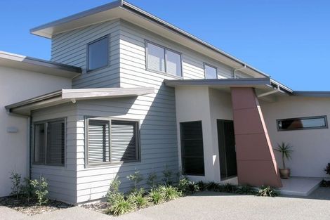 Photo of property in 71 Rototuna Road, Rototuna, Hamilton, 3210