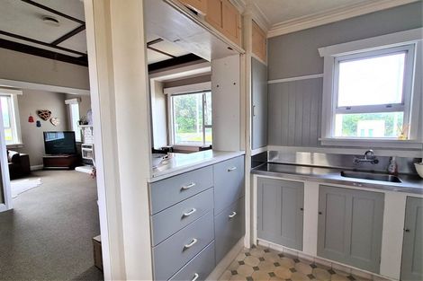 Photo of property in 138 Tasman Street, Opunake, 4616