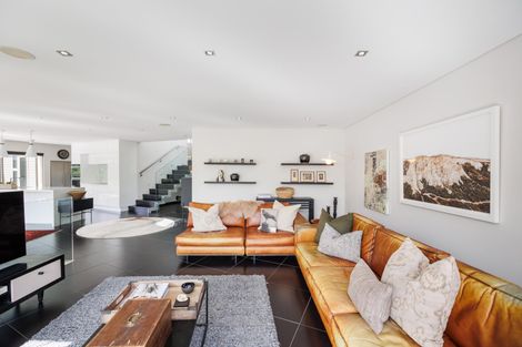 Photo of property in 25 Trent Avenue, Hokowhitu, Palmerston North, 4410