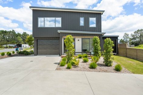 Photo of property in 18 Pinnacles Lane, Pauanui, 3579