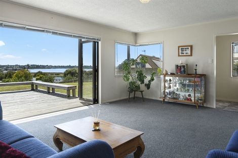 Photo of property in 127 Ohauiti Road, Hairini, Tauranga, 3112