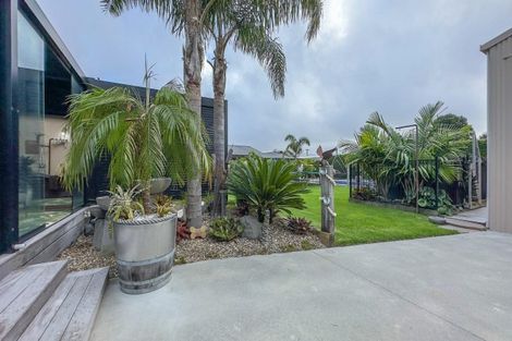 Photo of property in 101 Leighton Road, Whangamata, 3620
