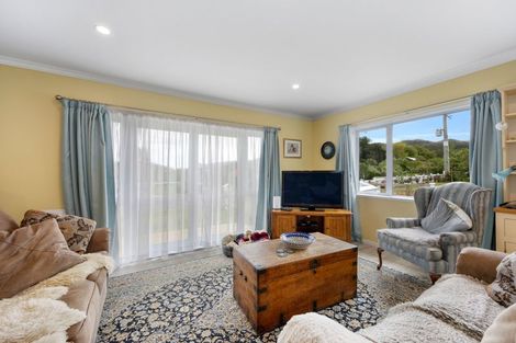 Photo of property in 1 Ataahua Place, Featherston, 5710