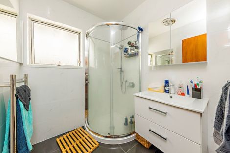 Photo of property in 22 Chrisarda Place, Red Hill, Papakura, 2110