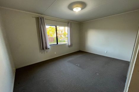 Photo of property in 9 Edgewater Drive, Pakuranga, Auckland, 2010