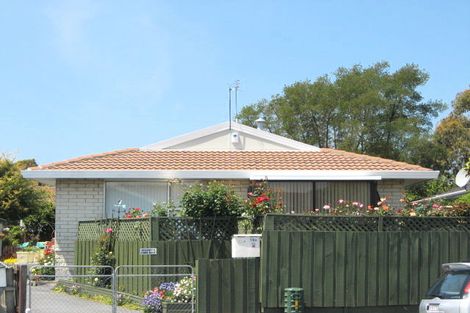 Photo of property in 1/19 Leonie Place, Aranui, Christchurch, 8061