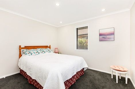 Photo of property in 3 Mcgregor Place, Paraparaumu, 5032