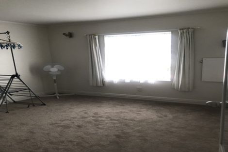 Photo of property in 1/28 Rewarewa Road, Te Atatu Peninsula, Auckland, 0610