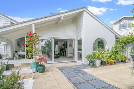 Photo of property in 1/17 Cameron Street, Takapuna, Auckland, 0622