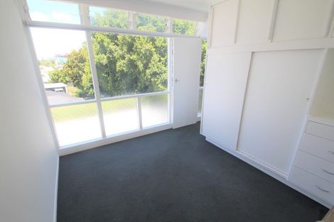 Photo of property in 67 St Vincent Avenue, Remuera, Auckland, 1050