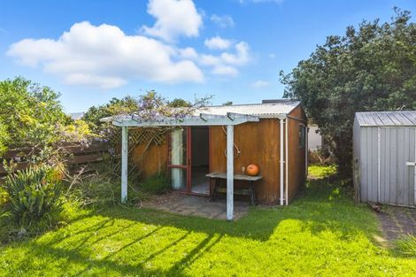 Photo of property in 29 Sarah Street, Waikawa Beach, Manakau, 5573