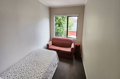 Photo of property in 35a Beaumont Crescent, Frankleigh Park, New Plymouth, 4310