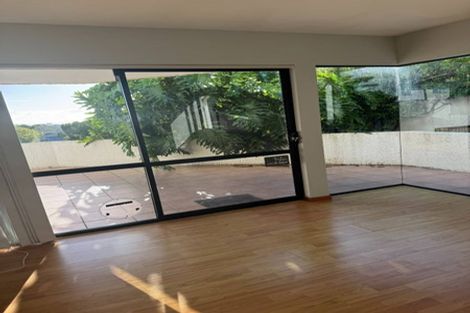 Photo of property in 2/7 Calypso Place, Rothesay Bay, Auckland, 0630