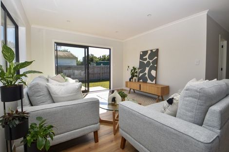 Photo of property in 4 Macrocarpa Lane, Carterton, 5713