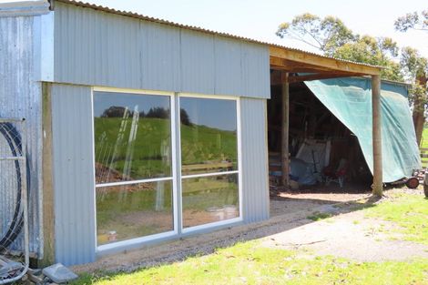 Photo of property in 105 Te Ohu Road, Matamau, Dannevirke, 4977