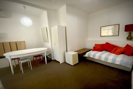 Photo of property in 5 Plunket Street, Kelburn, Wellington, 6012