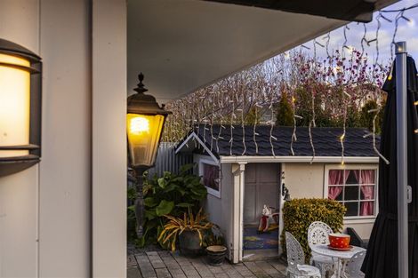 Photo of property in 16 Upham Crescent, Taradale, Napier, 4112