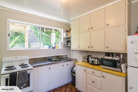 Photo of property in 1 Clementine Way, Crofton Downs, Wellington, 6035