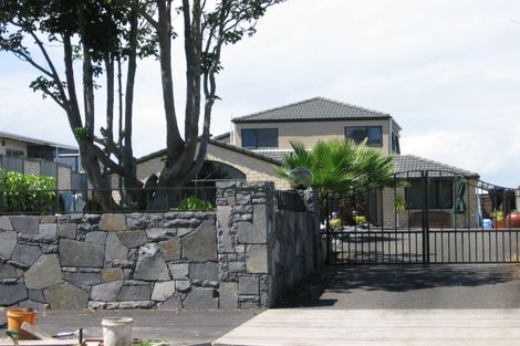 Photo of property in 12 Gilfillan Street, Blockhouse Bay, Auckland, 0600