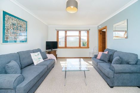Photo of property in 16 Freyberg Street, Roslyn, Palmerston North, 4414