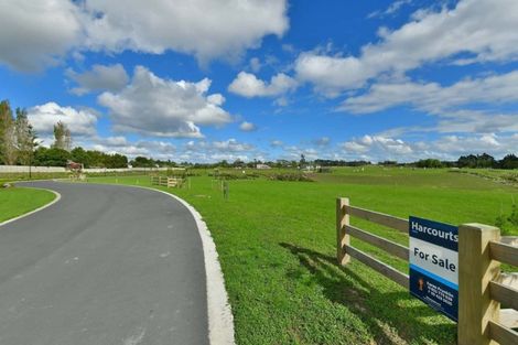 Photo of property in 33 Awatiro Drive, Kaukapakapa, 0871