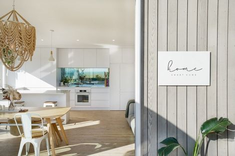 Photo of property in 21 Ocean Beach Street, Foxton Beach, Foxton, 4815