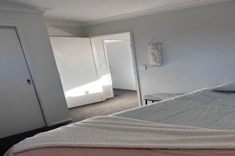 Photo of property in 9 Tahapa Crescent, Meadowbank, Auckland, 1072