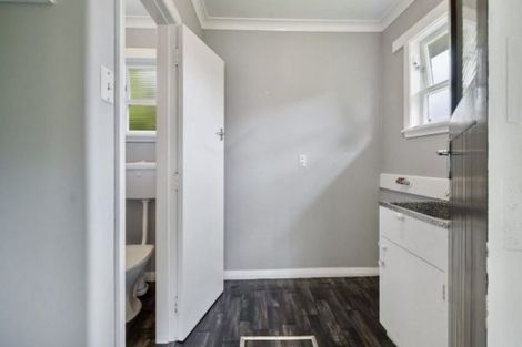 Photo of property in 24 Kent Crescent, Awapuni, Palmerston North, 4412