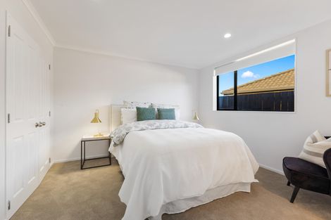 Photo of property in 185 Keri Vista Rise, Papakura, 2110