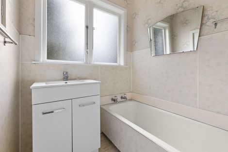 Photo of property in 27 Menin Road, Onekawa, Napier, 4110