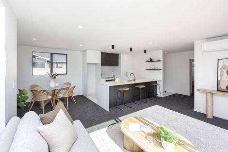 Photo of property in 2/47 Sturrocks Road, Redwood, Christchurch, 8051