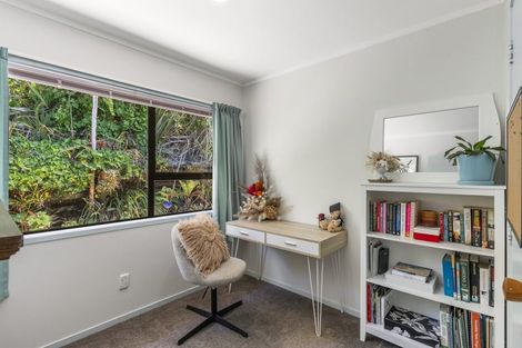 Photo of property in 1/27 Flavia Close, Torbay, Auckland, 0630