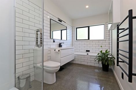 Photo of property in 704 Puriri Street, Raureka, Hastings, 4120