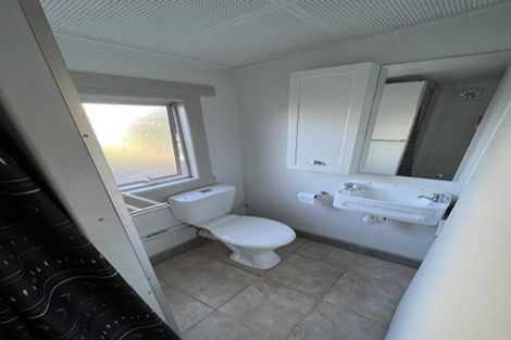 Photo of property in 6 Brighton Terrace, Murrays Bay, Auckland, 0630