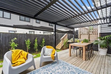 Photo of property in 1 Crompton Place, Orewa, 0931