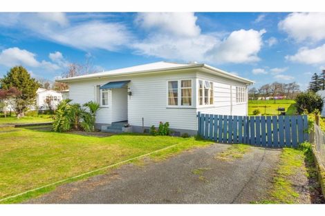 Photo of property in 84 Great South Road, Huntly, 3700