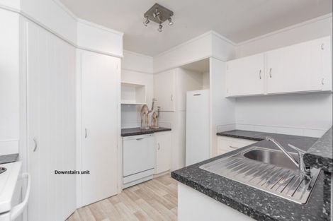 Photo of property in 98 Tindalls Bay Road, Tindalls Beach, Whangaparaoa, 0930