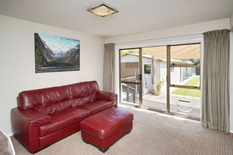 Photo of property in 22 Kendal Avenue, Burnside, Christchurch, 8053