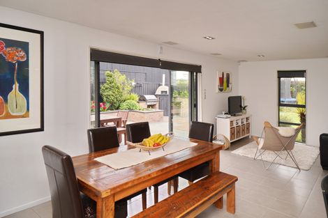 Photo of property in 43 Westpark Drive, Burnside, Christchurch, 8053