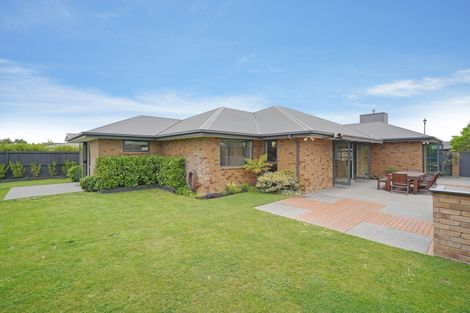 Photo of property in 43 Westpark Drive, Burnside, Christchurch, 8053