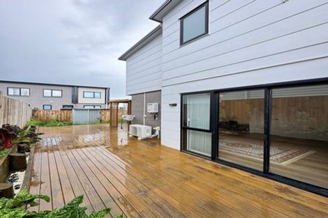 Photo of property in 9b Poruru Close, Papakura, 2110