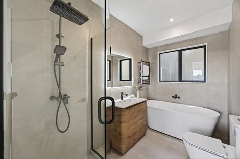 Photo of property in 244e West Hoe Heights, Orewa, 0931