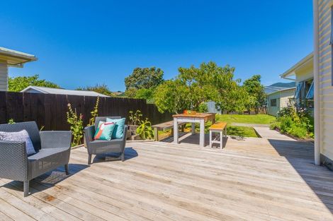 Photo of property in 18 Arawhata Road, Paraparaumu, 5032