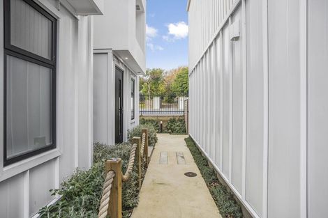 Photo of property in 16/10 Pascoe Avenue, Paremata, Porirua, 5026