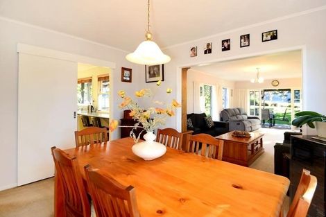 Photo of property in 8 Normanton Street, Glenfield, Auckland, 0629