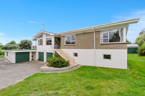 Photo of property in 105 Sandspit Road, Waiuku, 2123